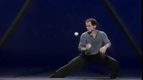 Michael Moschen performs THE TRIANGLE